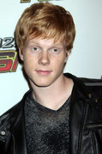 43240986_LBUMHJURK - Adam Hicks