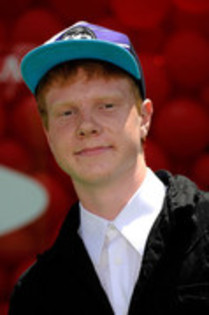 43241002_KMLMYMGKU - Adam Hicks