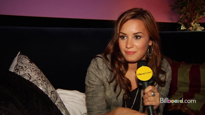 Demi on the Jonas Brothers Tour 2580