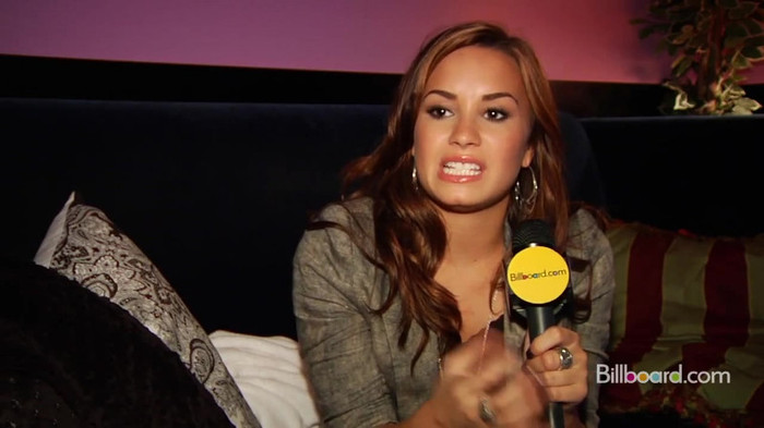 Demi on the Jonas Brothers Tour 2750
