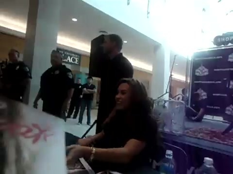 me meeting Demi 0812
