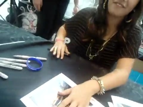 me meeting Demi 1068