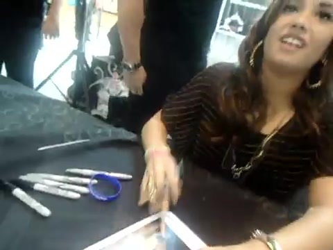 me meeting Demi 1180