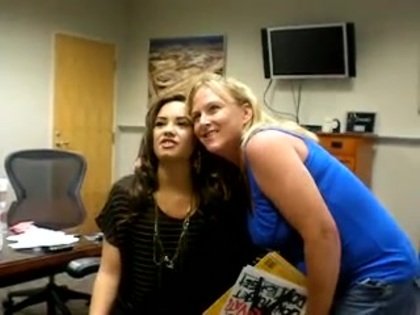 DEMI LOVATO VIP MEETING AT 8-1-10 1001 - Demilush - VIP Meeting At 08 01 2010 Part oo3