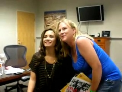 DEMI LOVATO VIP MEETING AT 8-1-10 0724