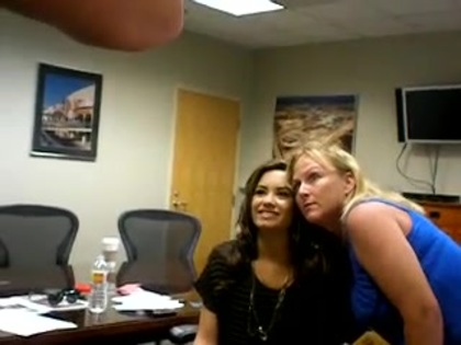 DEMI LOVATO VIP MEETING AT 8-1-10 1598 - Demilush - VIP Meeting At 08 01 2010 Part oo4
