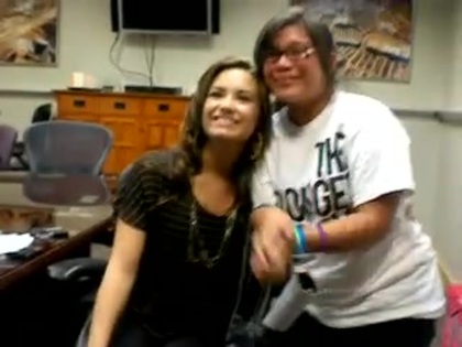 DEMI LOVATO VIP MEETING AT 8-1-10 3128