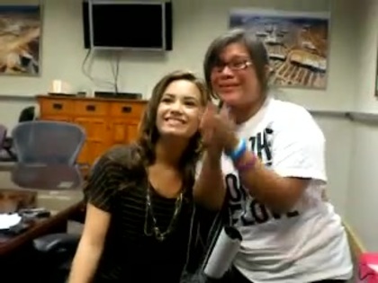 DEMI LOVATO VIP MEETING AT 8-1-10 3146