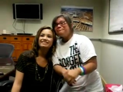 DEMI LOVATO VIP MEETING AT 8-1-10 3214