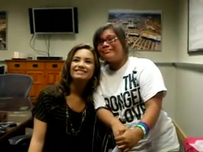 DEMI LOVATO VIP MEETING AT 8-1-10 3289