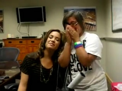DEMI LOVATO VIP MEETING AT 8-1-10 3366 - Demilush - VIP Meeting At 08 01 2010 Part oo7