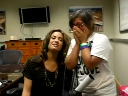 DEMI LOVATO VIP MEETING AT 8-1-10 3383 - Demilush - VIP Meeting At 08 01 2010 Part oo7
