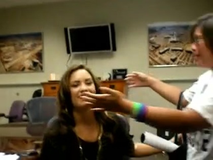 DEMI LOVATO VIP MEETING AT 8-1-10 3480