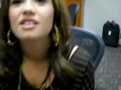 DEMI LOVATO VIP MEETING AT 8-1-10 4972