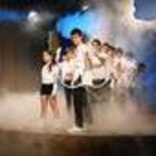 pariu-cu-viata-517709l-thumbnail_gallery - pariu cu viata