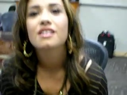 DEMI LOVATO VIP MEETING AT 8-1-10 5009 - Demilush - VIP Meeting At 08 01 2010 Part o11