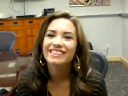 DEMI LOVATO VIP MEETING AT 8-1-10 5521 - Demilush - VIP Meeting At 08 01 2010 Part o12