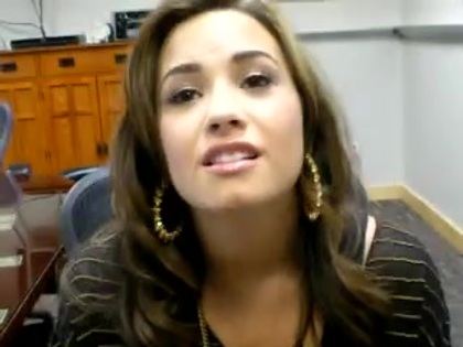DEMI LOVATO VIP MEETING AT 8-1-10 5140