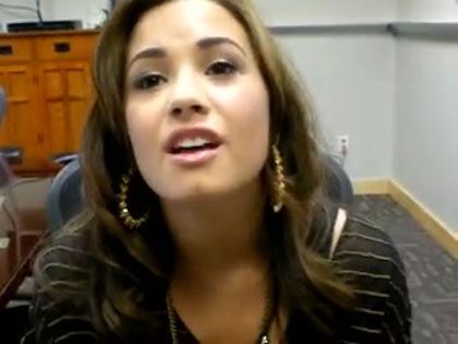 DEMI LOVATO VIP MEETING AT 8-1-10 5205