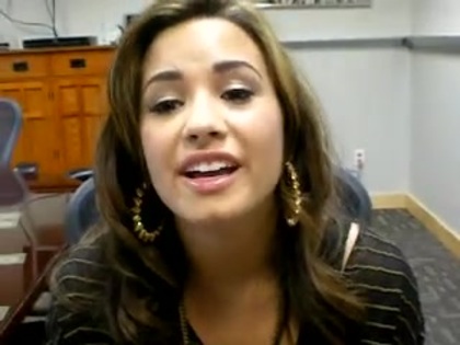 DEMI LOVATO VIP MEETING AT 8-1-10 5227