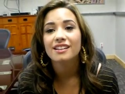 DEMI LOVATO VIP MEETING AT 8-1-10 5247