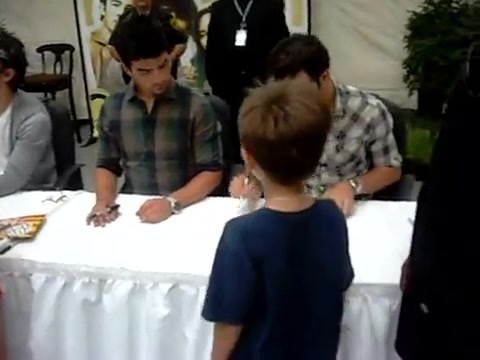 Meeting the Jonas Brothers and Demi Lovato at Walmart 0042