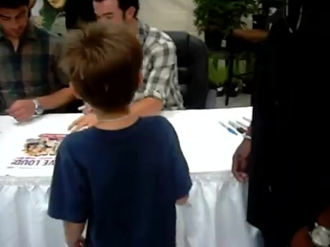 Meeting the Jonas Brothers and Demi Lovato at Walmart 0127