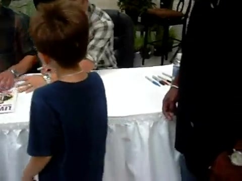 Meeting the Jonas Brothers and Demi Lovato at Walmart 0152