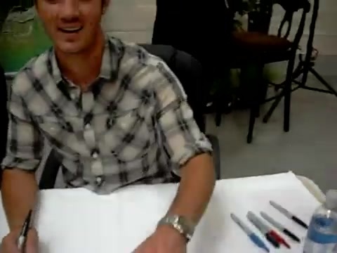 Meeting the Jonas Brothers and Demi Lovato at Walmart 0223