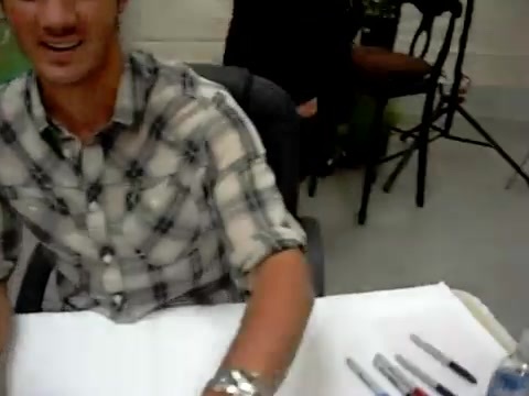 Meeting the Jonas Brothers and Demi Lovato at Walmart 0231