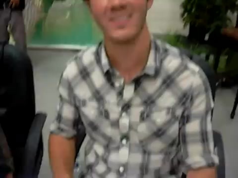 Meeting the Jonas Brothers and Demi Lovato at Walmart 0617