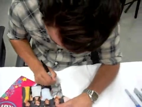 Meeting the Jonas Brothers and Demi Lovato at Walmart 0403