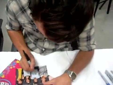 Meeting the Jonas Brothers and Demi Lovato at Walmart 0409