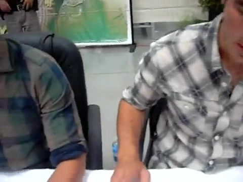 Meeting the Jonas Brothers and Demi Lovato at Walmart 0711