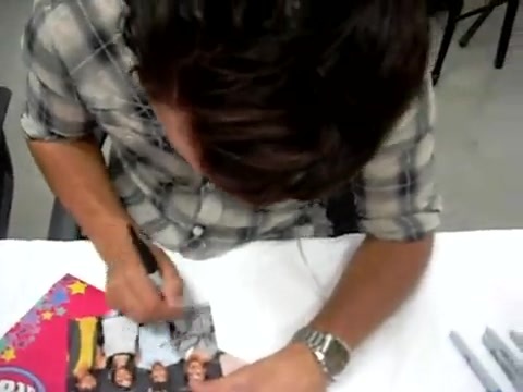 Meeting the Jonas Brothers and Demi Lovato at Walmart 0413