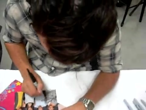 Meeting the Jonas Brothers and Demi Lovato at Walmart 0426