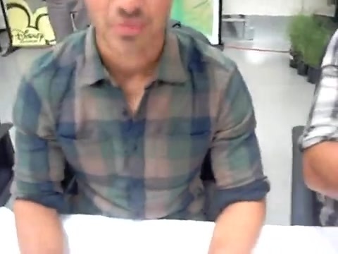 Meeting the Jonas Brothers and Demi Lovato at Walmart 0836