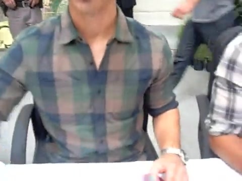 Meeting the Jonas Brothers and Demi Lovato at Walmart 1141 - Demilush - Meeting the Jonas Brothers and Demi Lovato at Walmart Part oo3