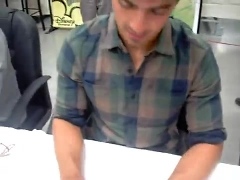 Meeting the Jonas Brothers and Demi Lovato at Walmart 0885