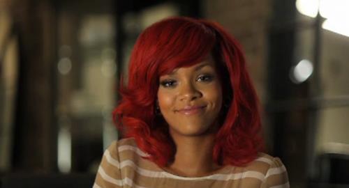 580962_305478972856140_148451948558844_745049_735480853_n - Rihanna 1