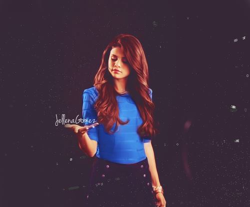 578434_411408485554331_158604487501400_1468033_1769788768_n - Selena Gomez 5