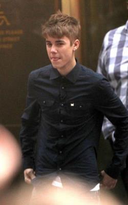 298233_196735333735104_100001959175918_428701_135335400_n - Justin Bieber 5