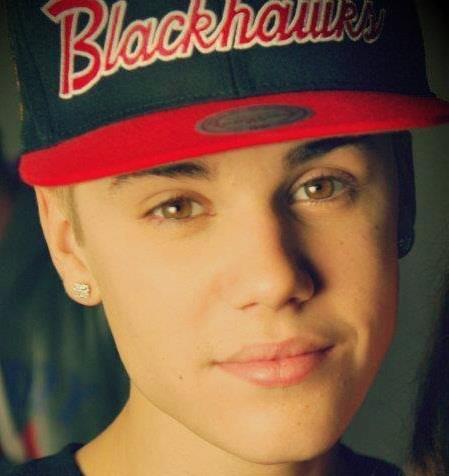 408824_327941873896214_119082258115511_1156683_1645904642_n - Justin Bieber 5