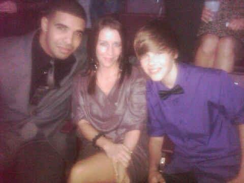 428317_268524393216569_100001770318476_619376_420476642_n - Justin Bieber 5