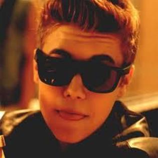 543742_190454407744725_178077175649115_280492_1427094276_n - Justin Bieber 5