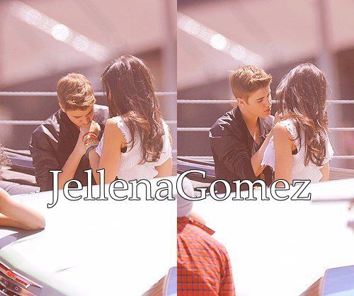 545018_418921084803071_559656321_n - Justin Bieber 5