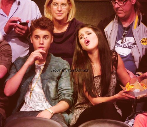 558606_418128954882284_158604487501400_1483581_675798822_n - Justin Bieber 5