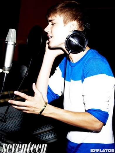 justin-bieber-seventeen-recording-studio-435x580 - Justin Bieber 5