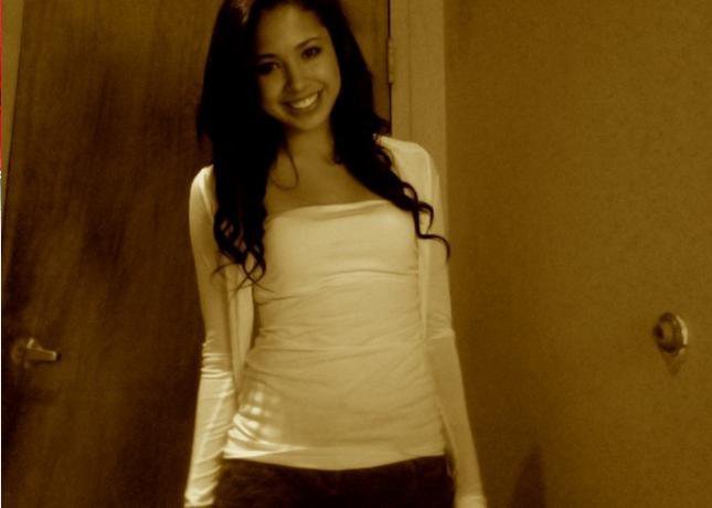 294111_132882760140051_100002549839243_201638_2975808_n