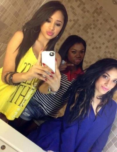 398847_293664457374397_100001925367417_670199_1338403486_n - Jasmine V4